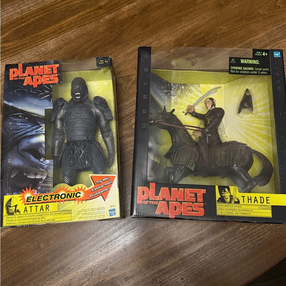 (2)  new vintage 2001 Planet of the Apes Action Figures Set